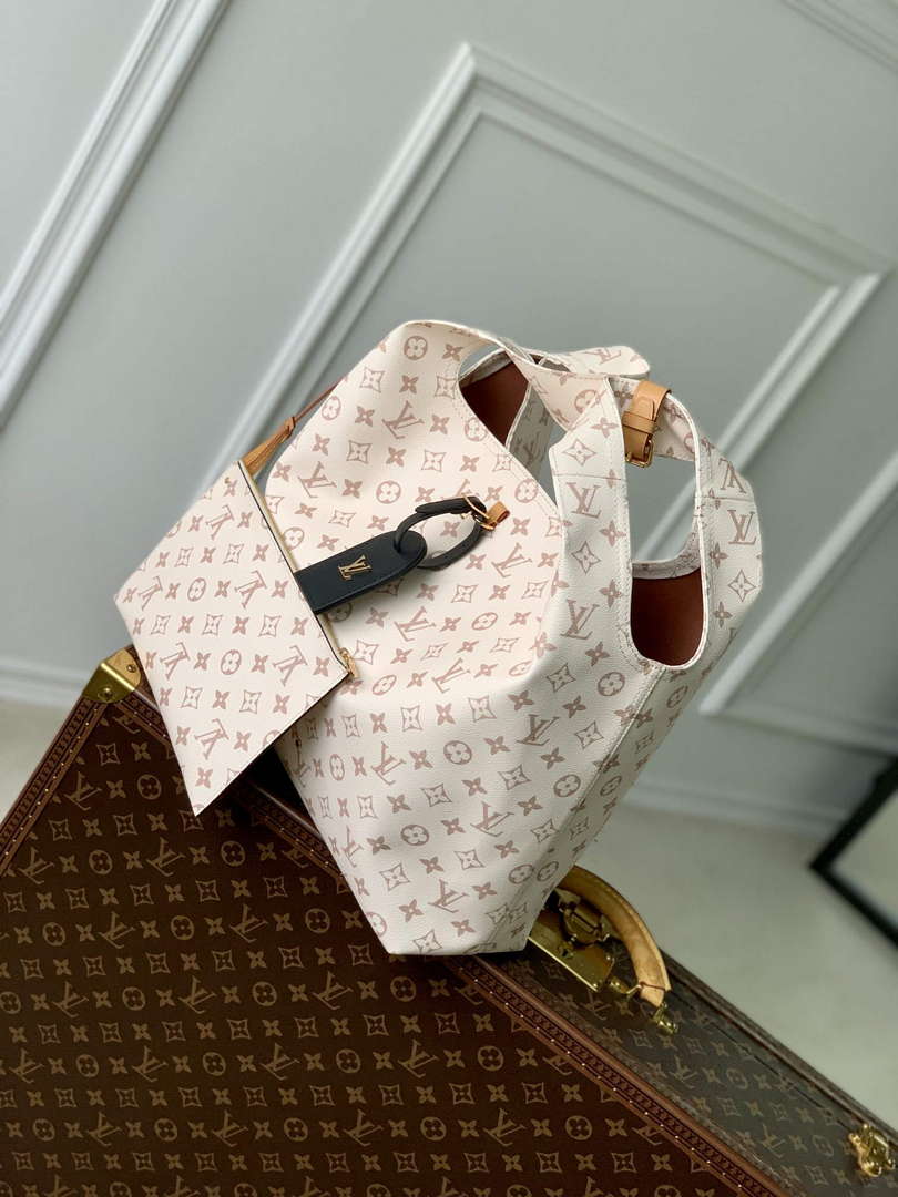 LV M24409 Louis Vuitton Atlantis GM Bag White