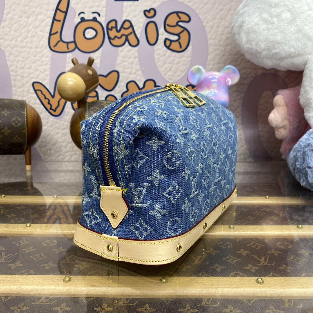 LV M24317 Louis Vuitton Pochette Cosm��tique GM Blue