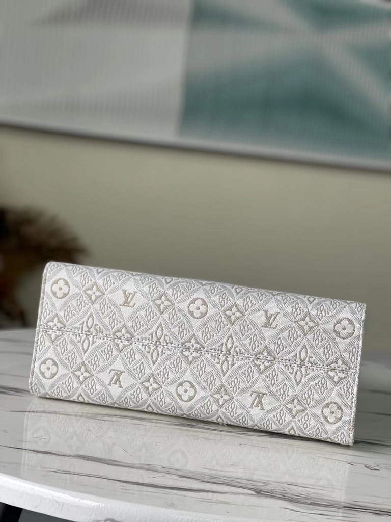 Louis Vuitton M59614 LV M46015 Onthego MM Monogram White