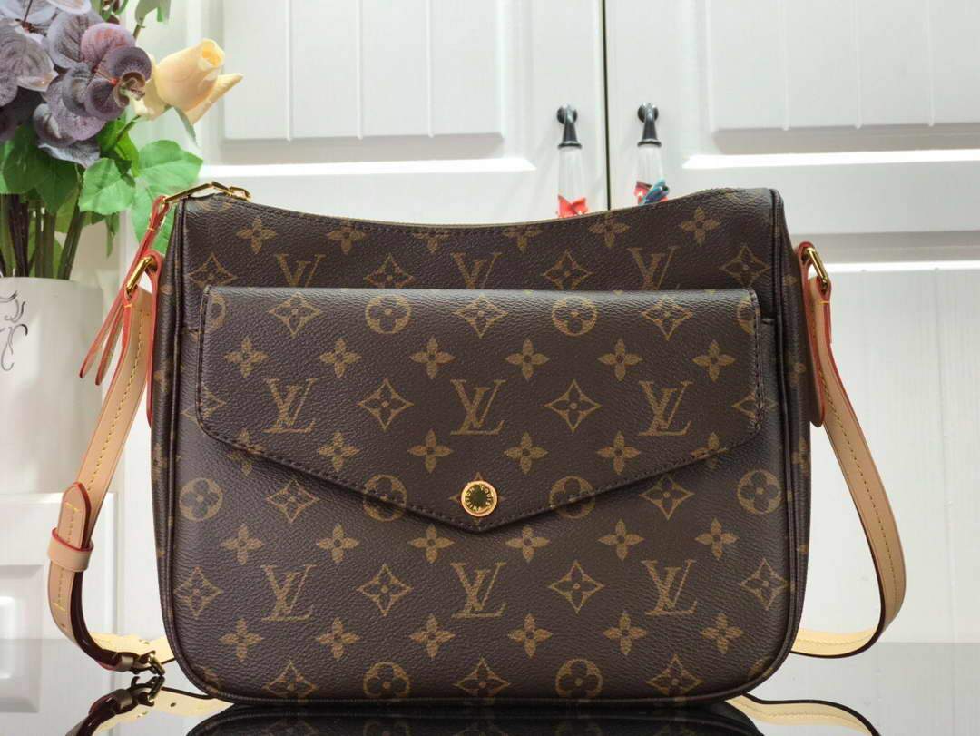 LV M41679 Louis Vuitton Monogram Mabillon Women s Shoulder Bag