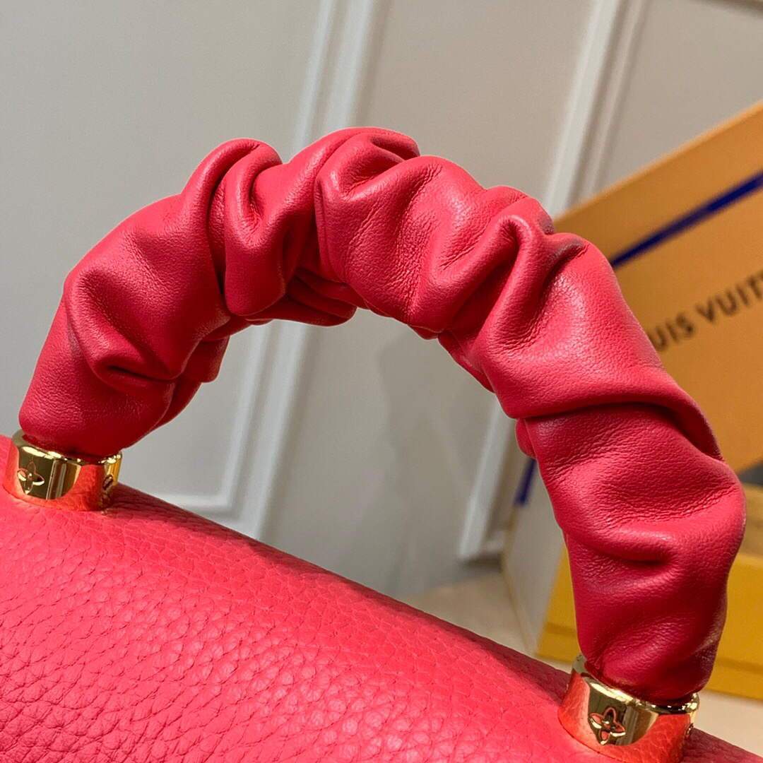 LV M58688 Louis Vuitton Twist MM Leathers Handbag Pondichery Pink