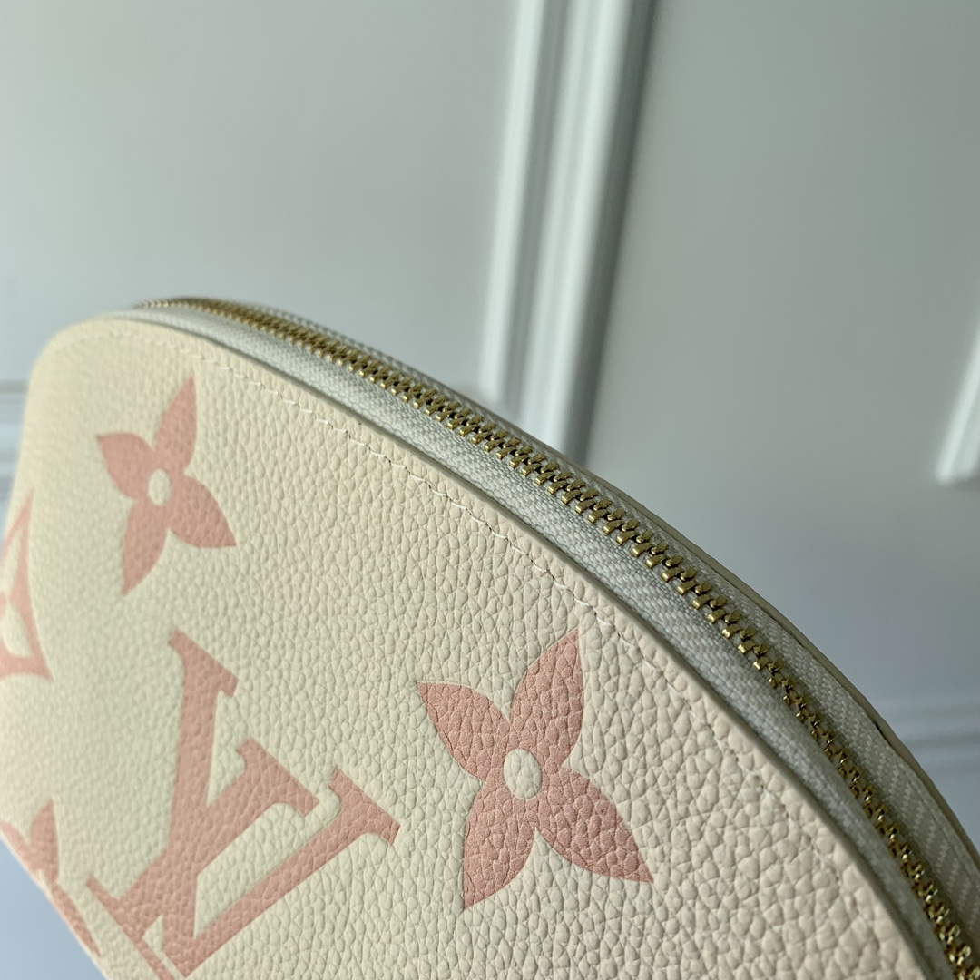 LV M45951 Louis Vuitton Pochette Cosmetique PM Pink