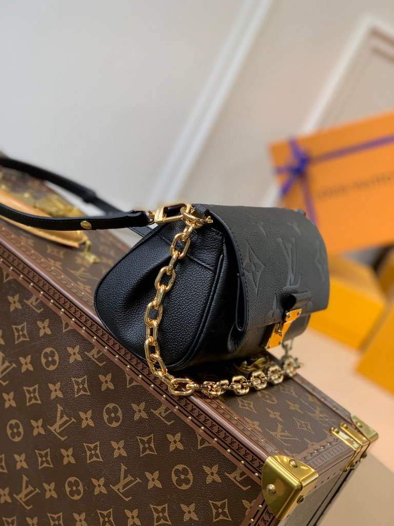 LV M45813 Louis Vuitton M45859 Favorite Monogram Empreinte leather M45836 Black