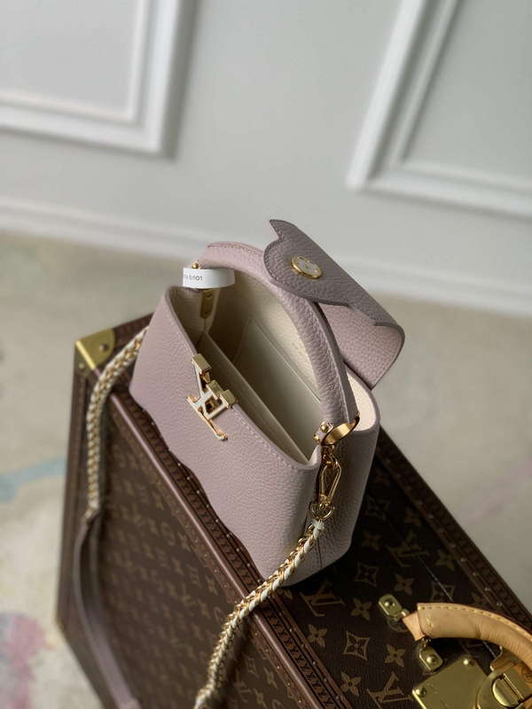 LV M22122 Louis Vuitton Capucines Mini Handbag Wisteria