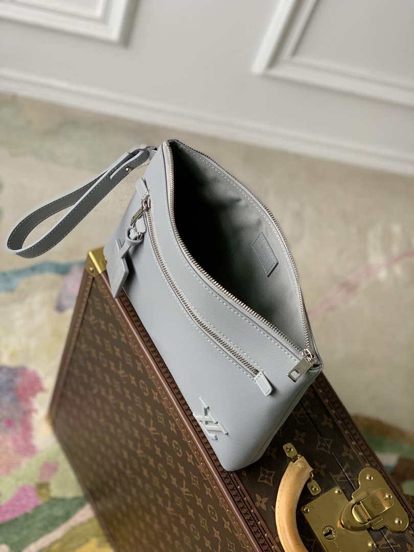 Louis Vuitton M69836 LV Aerogram Pochette iPad M69837 Gray