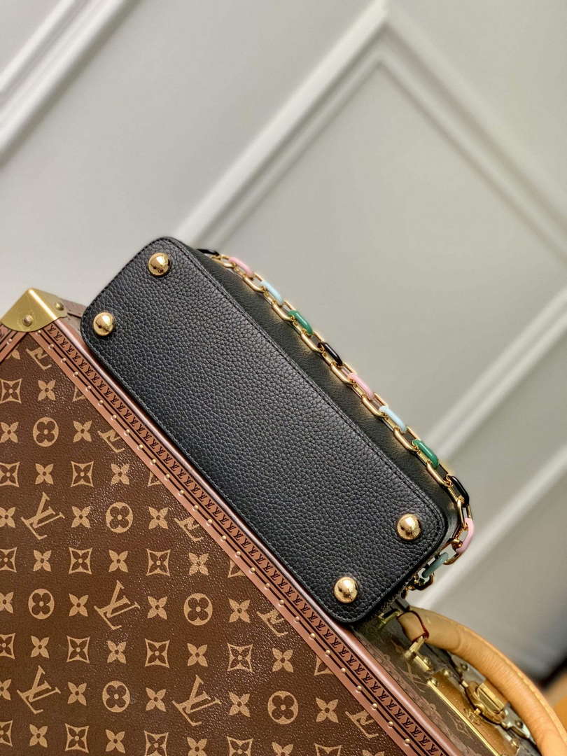 LV M21641 Louis Vuitton Capucines BB Handbag Black