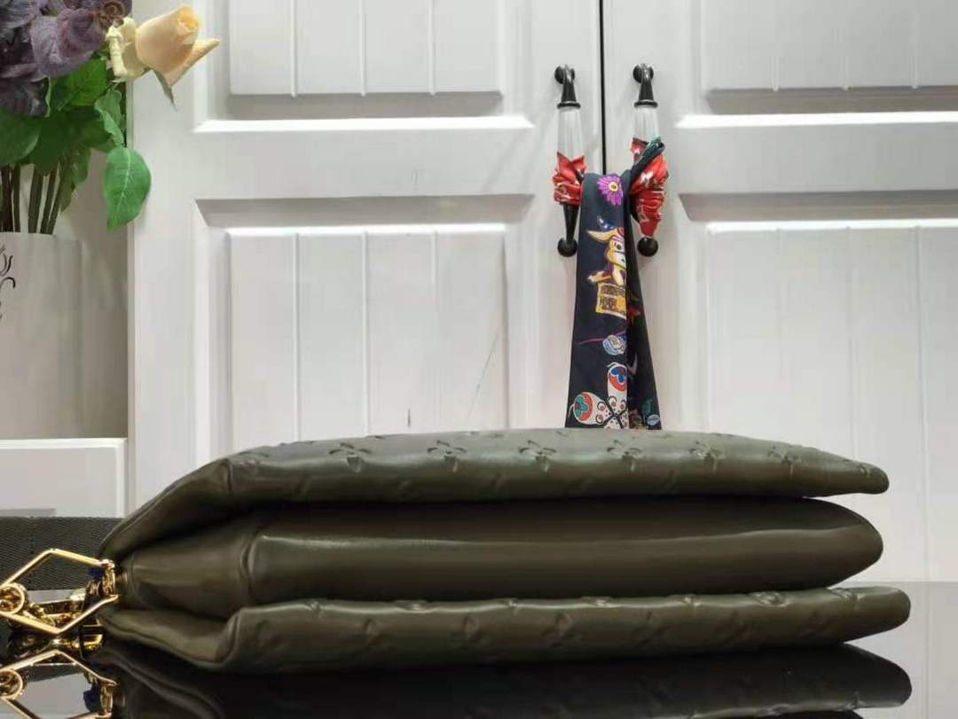 LV M57782 Louis Vuitton Coussin MM Embossed puffy Lambskin M57783 Bag Green