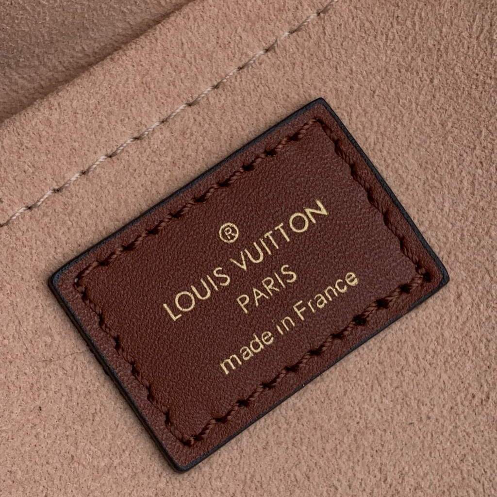 LV M53825 Louis Vuitton M53826 on My Side High end Leathers Tote bag Galet Grey