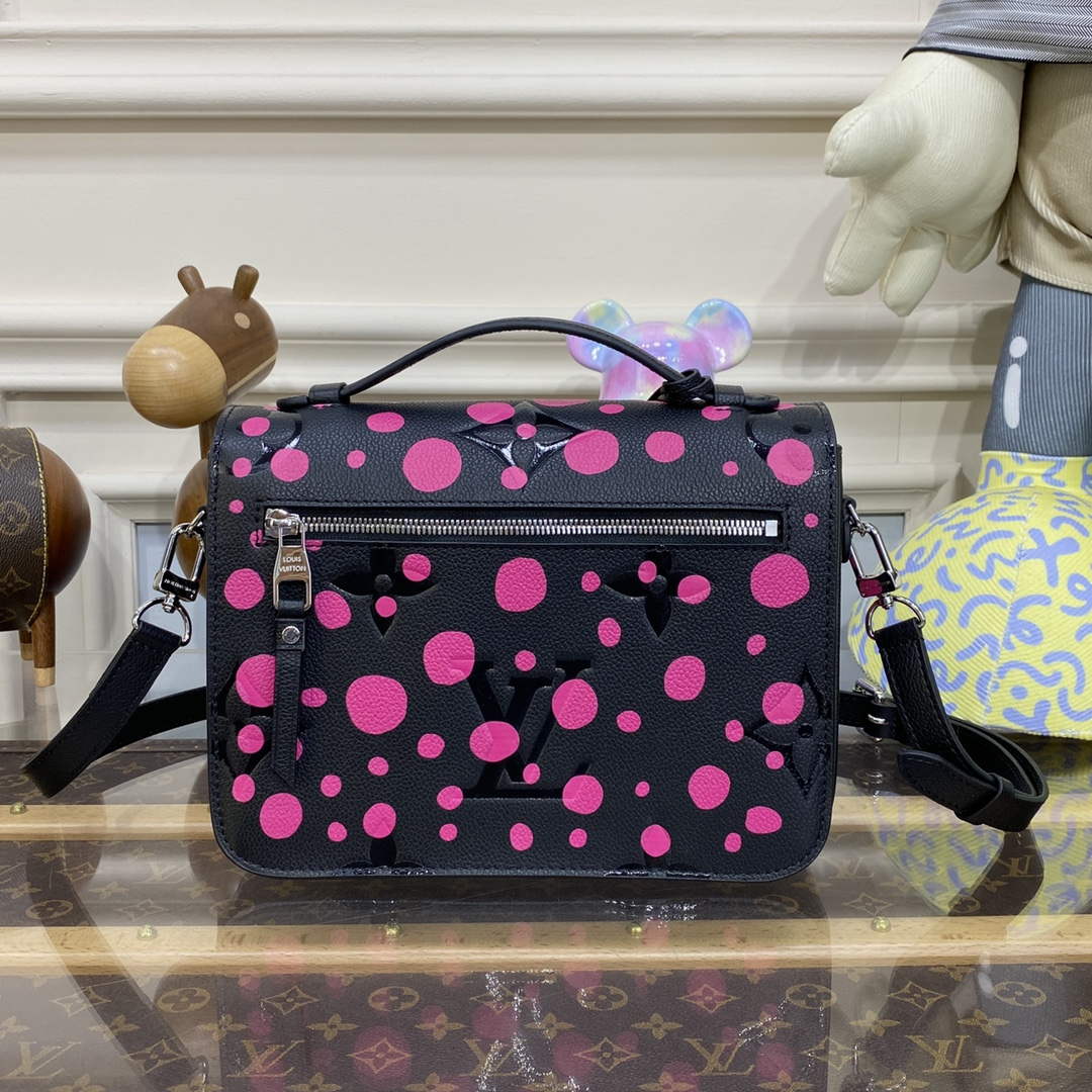 LV M46420 Louis Vuitton LV x YK Pochette M��tis Black/Fuchsia