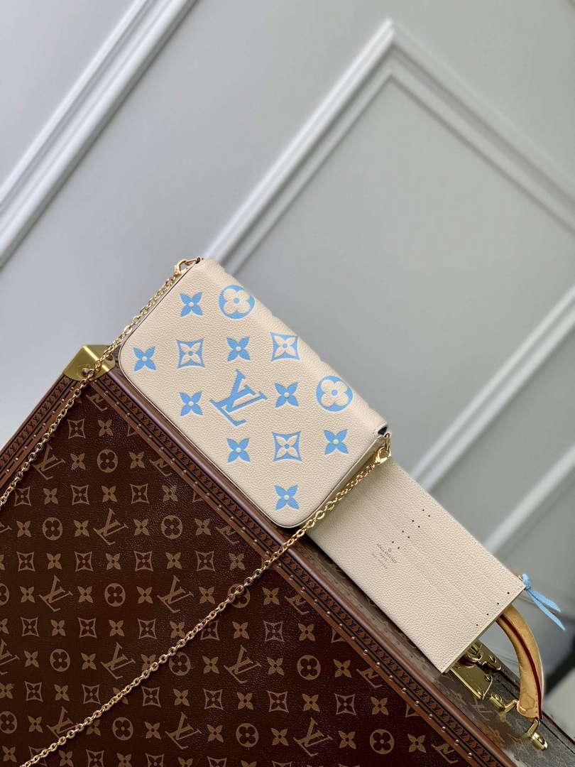 LV M82610 Louis Vuitton Pochette F��licie Bag Blue