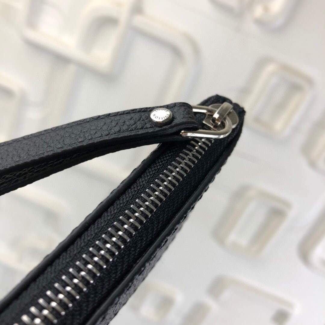 LV N64590 Louis Vuitton Daily Pouch Eclipse Canvas M62260 Bag