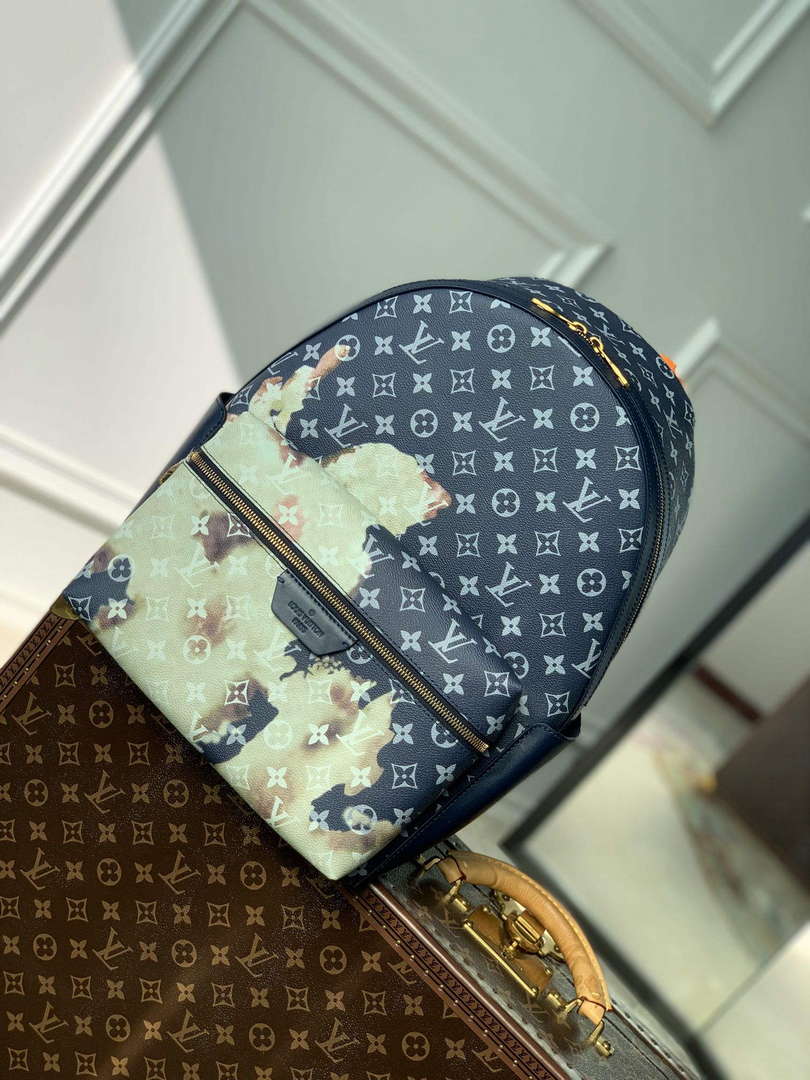 LV M46553 Louis Vuitton Discovery Backpack Bag Blue