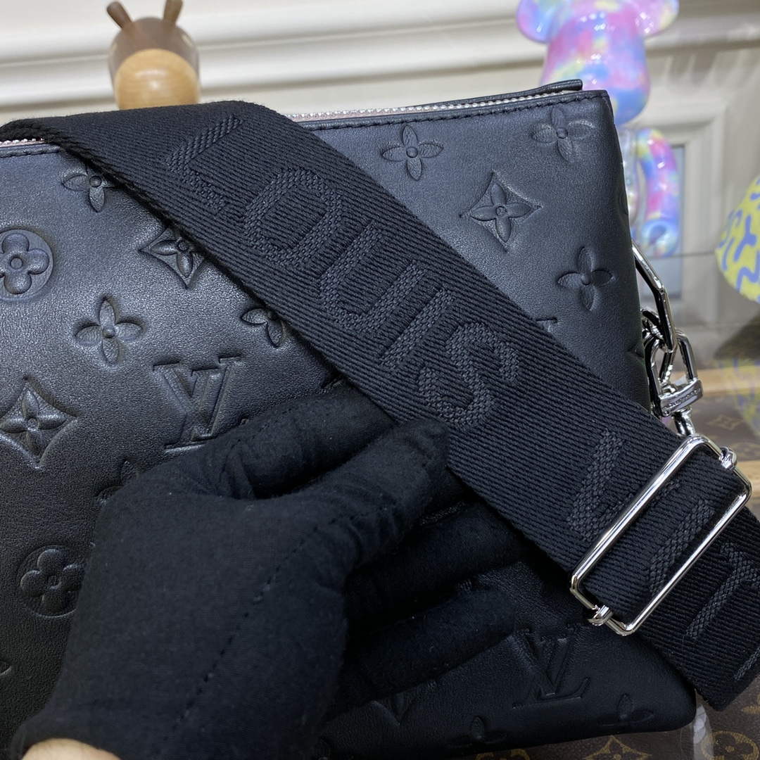 LV M21198 Louis Vuitton Coussin PM Bag Black