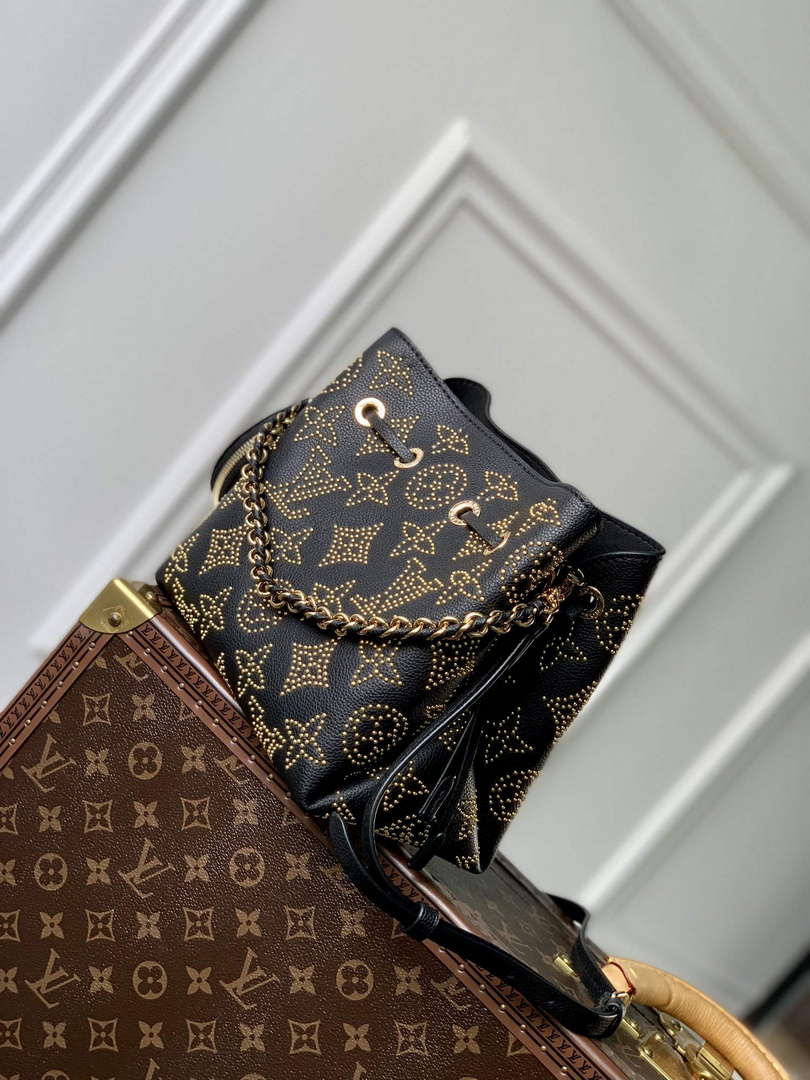 LV M23392 Louis Vuitton Bella Bucket Bag Black