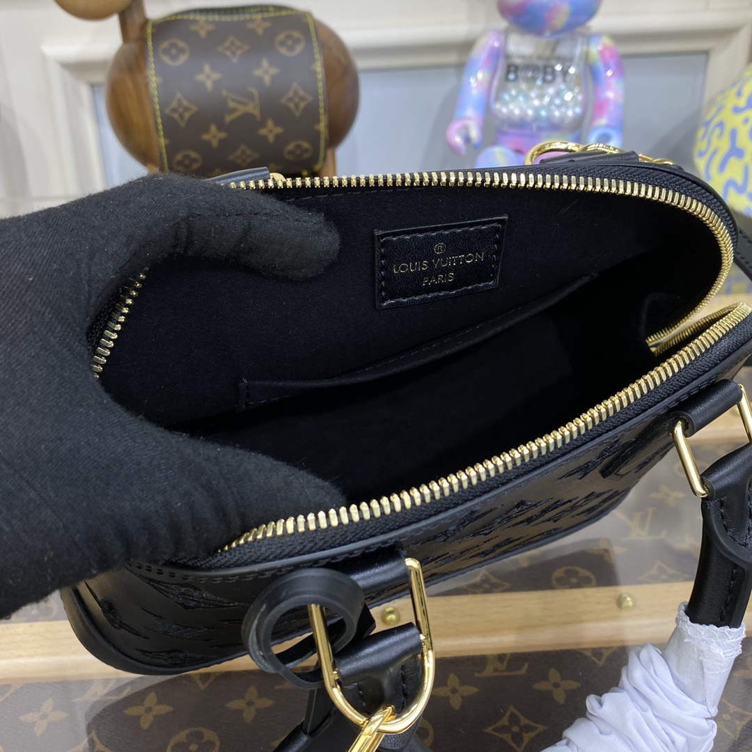 LV M22878 Louis Vuitton Alma BB Handbag Black