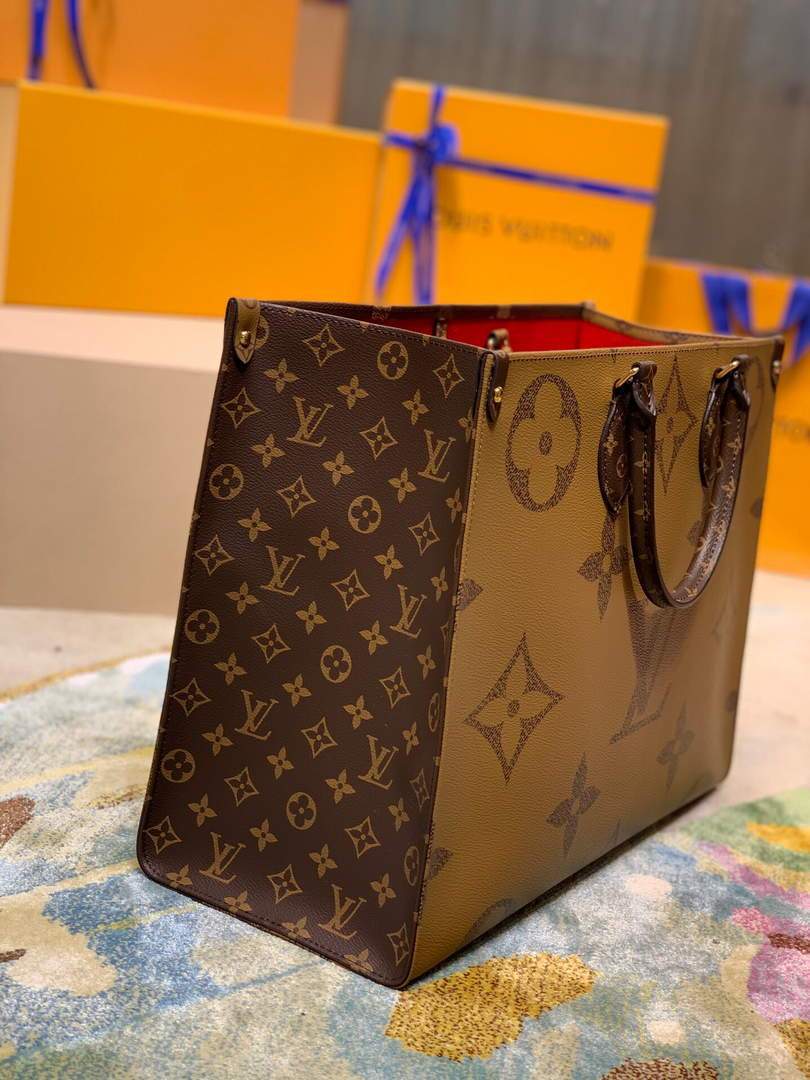 LV M45320 Louis Vuitton Onthego GM Monogram Handbag