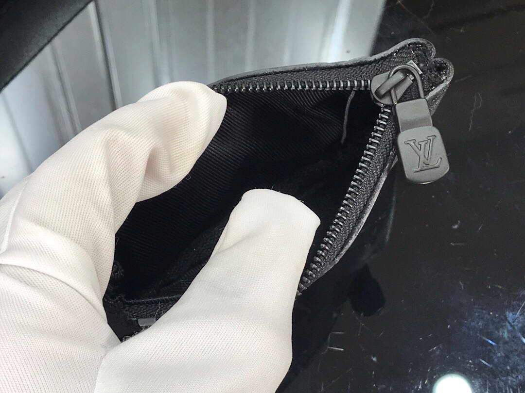 LV M69827 Louis Vuitton Duo Messenger Monogram Shadow Leather Black
