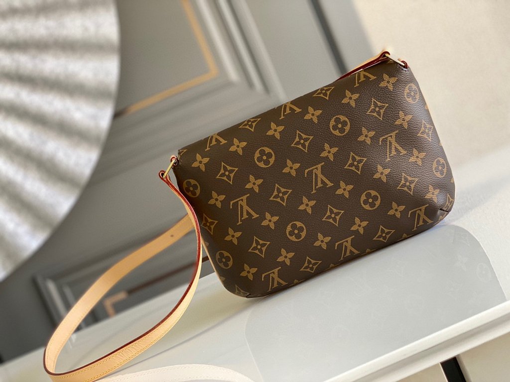LV M51257 Louis Vuitton Musette Tango Monogram Bag