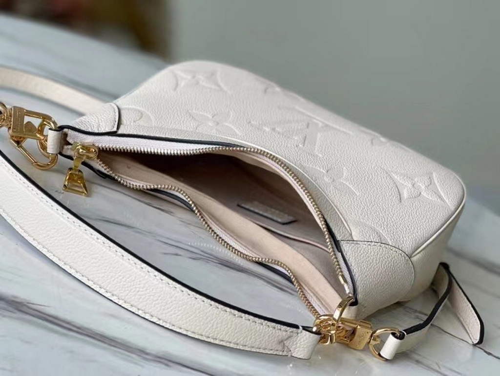 Louis Vuitton LV M46099 Bagatelle Bag Cream