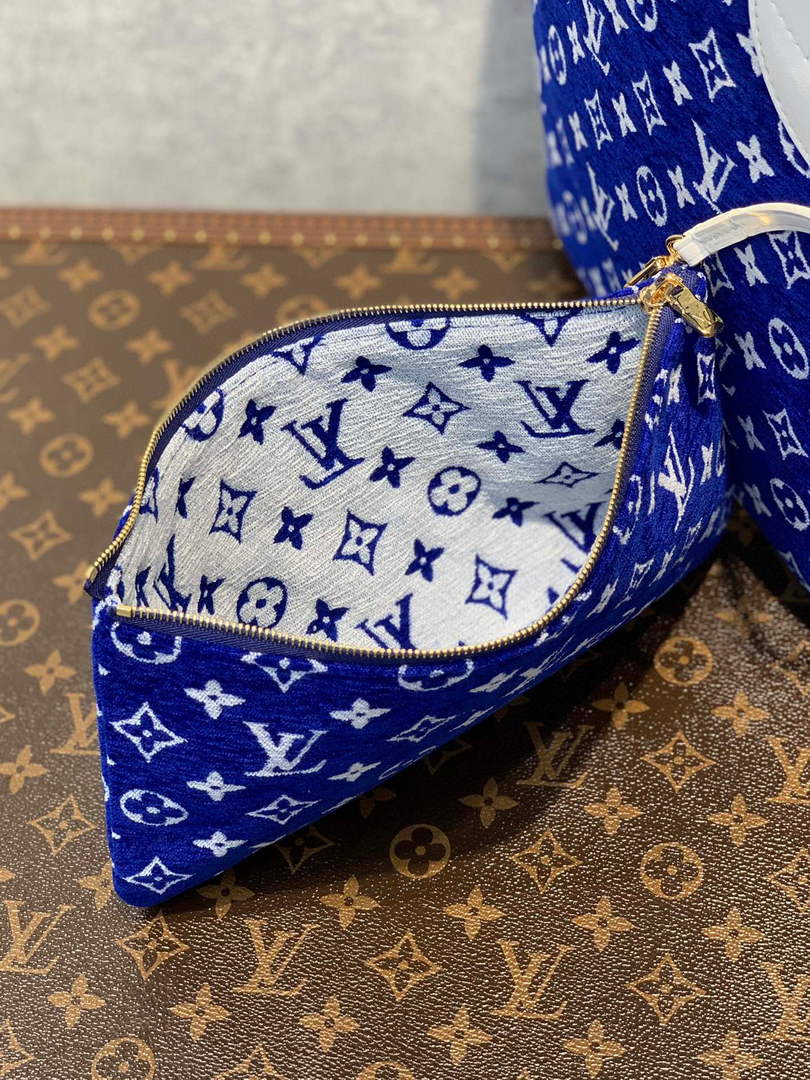 Louis Vuitton LV M46220 Neverfull MM Tote Bag Blue