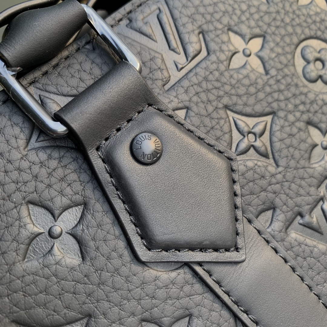 LV M21866 Louis Vuitton Sac Plat NV Bag Black