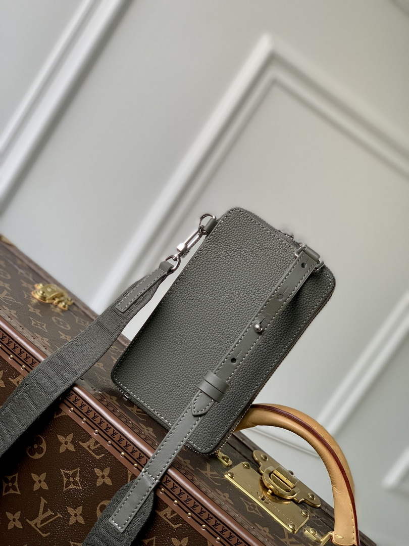 LV M57089 Louis Vuitton Phone Pouch Green