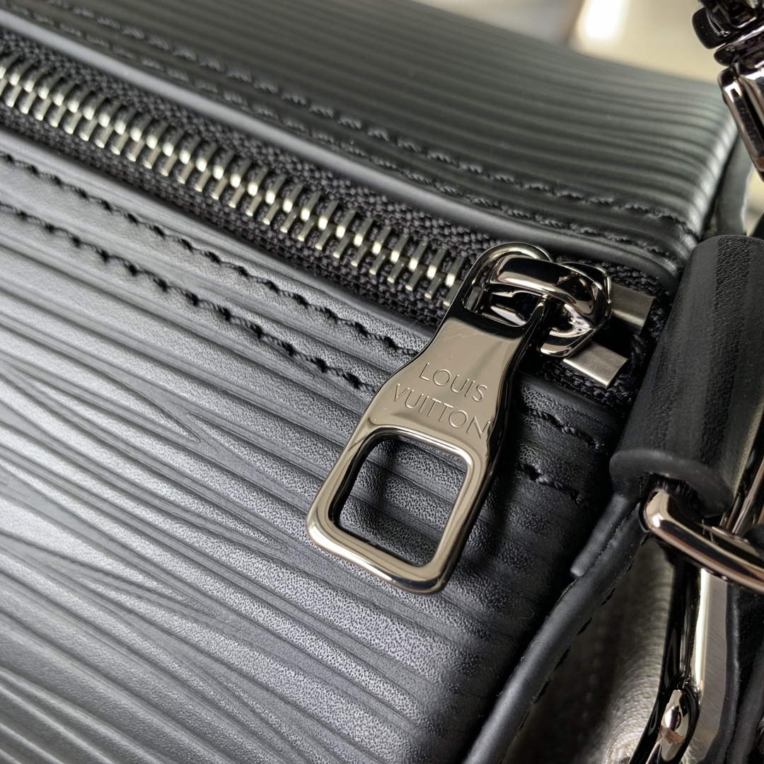 LV M23092 Louis Vuitton Soft Polochon Cross-body Bag Black