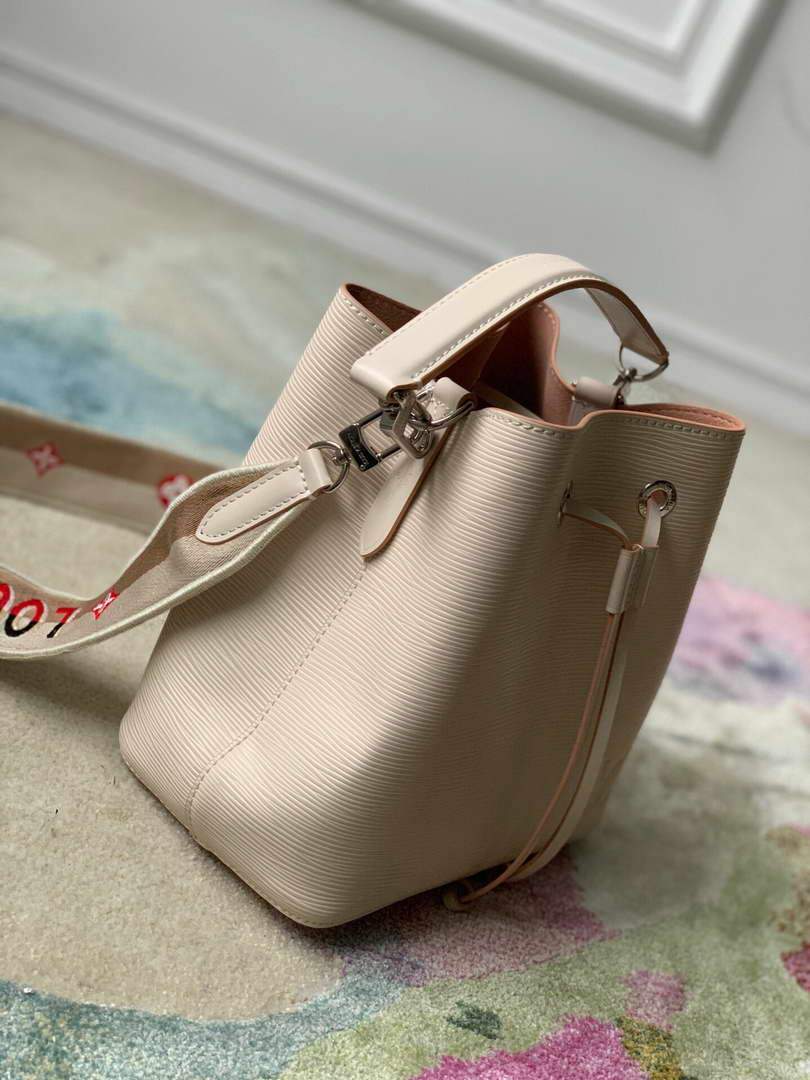 LV M57693 Louis Vuitton N��oNo�� BB Bucket Bag M57706 M57691 Quartz White