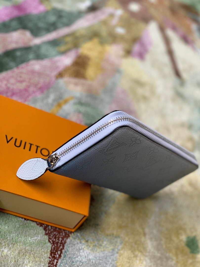LV M80494 Louis Vuitton Zippy Wallet Gradient Blue