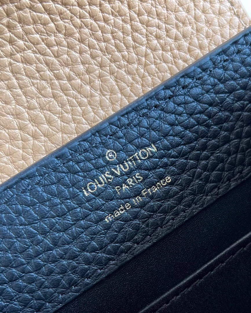 LV M20704 Louis Vuitton Capucines Mini Handbag Black