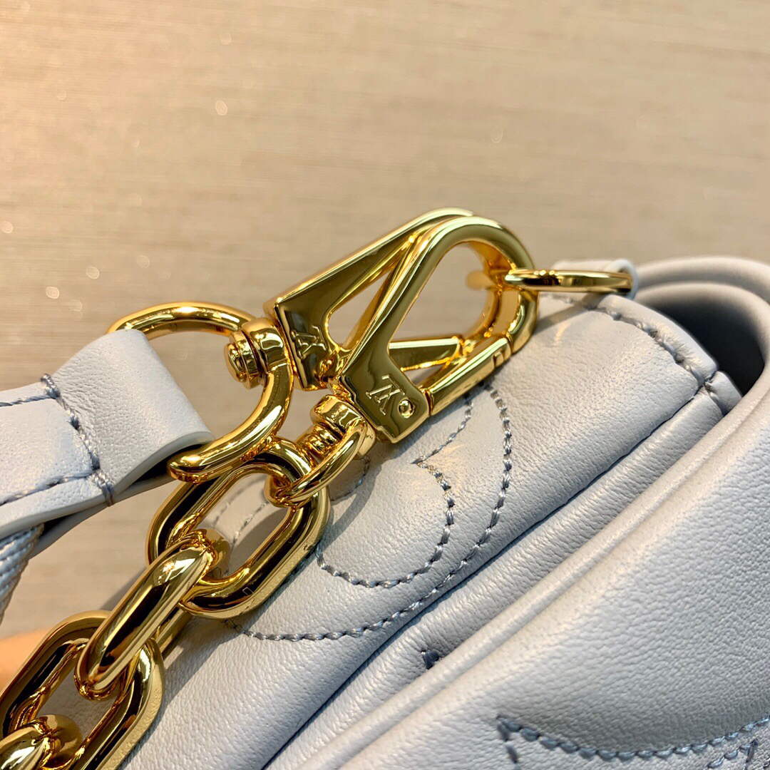 LV M81399 Louis Vuitton Wallet On Strap Bubblegram Glacier Blue