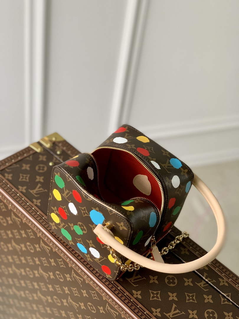 LV M46450 Louis Vuitton LV X YK SQUARE Handbag (China limited edition)