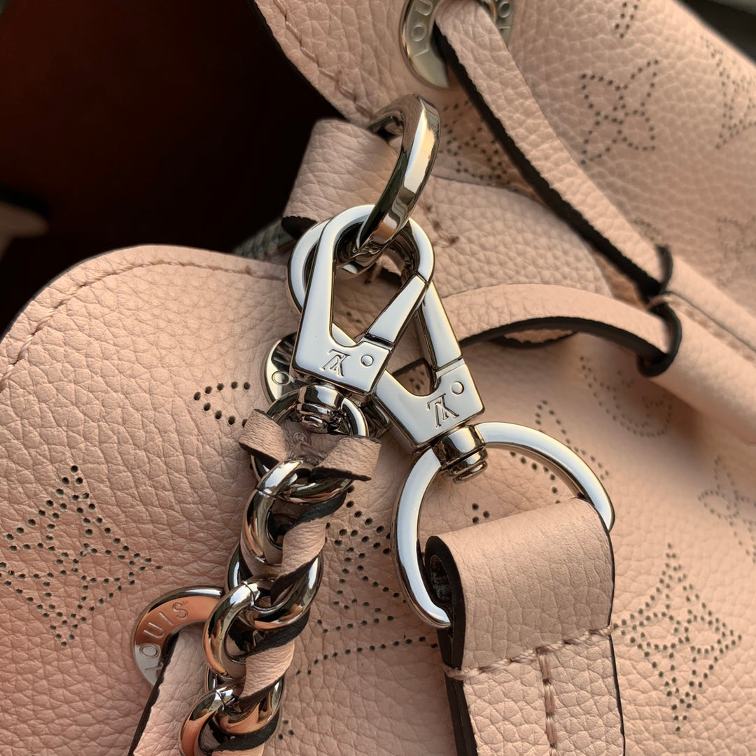 Louis Vuitton LV M59203 Bella Tote Mahina Cr��me Beige