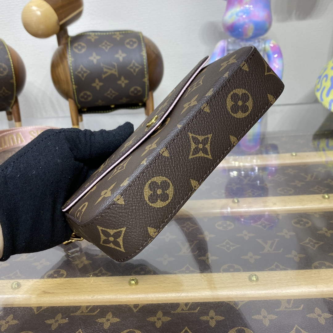 LV M80091 Louis Vuitton F��licie Strap   Go Bag Pink