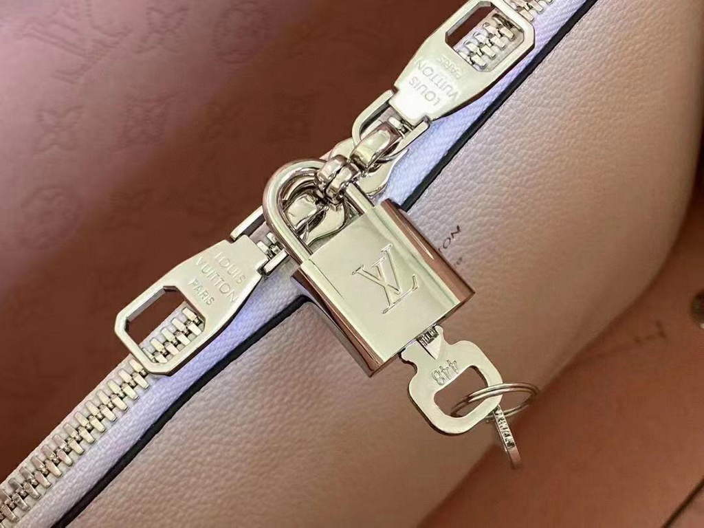 LV M58483 Louis Vuitton M58788 Muria M57853 Mahina Leather Pink