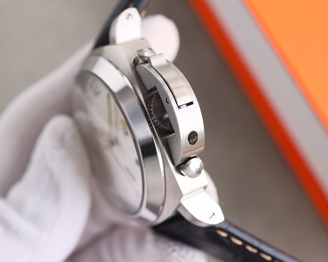 Panerai kinetic energy reserve Sun