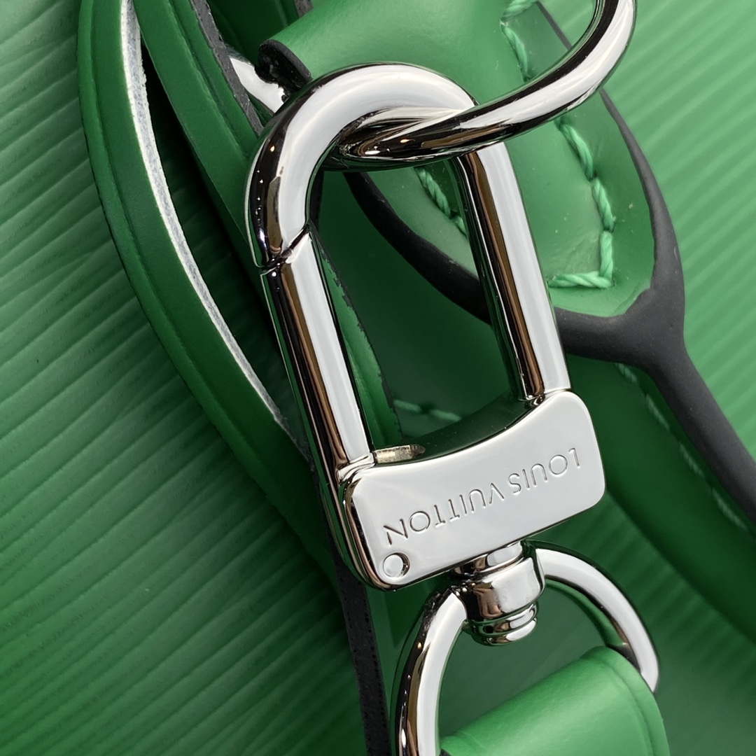 LV M40862 Louis Vuitton Alma BB Epi Handbag Green