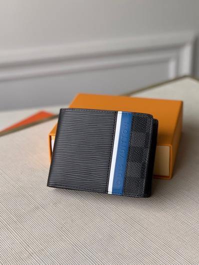 LV M69538 Louis Vuitton Multiple Wallet Epi Black