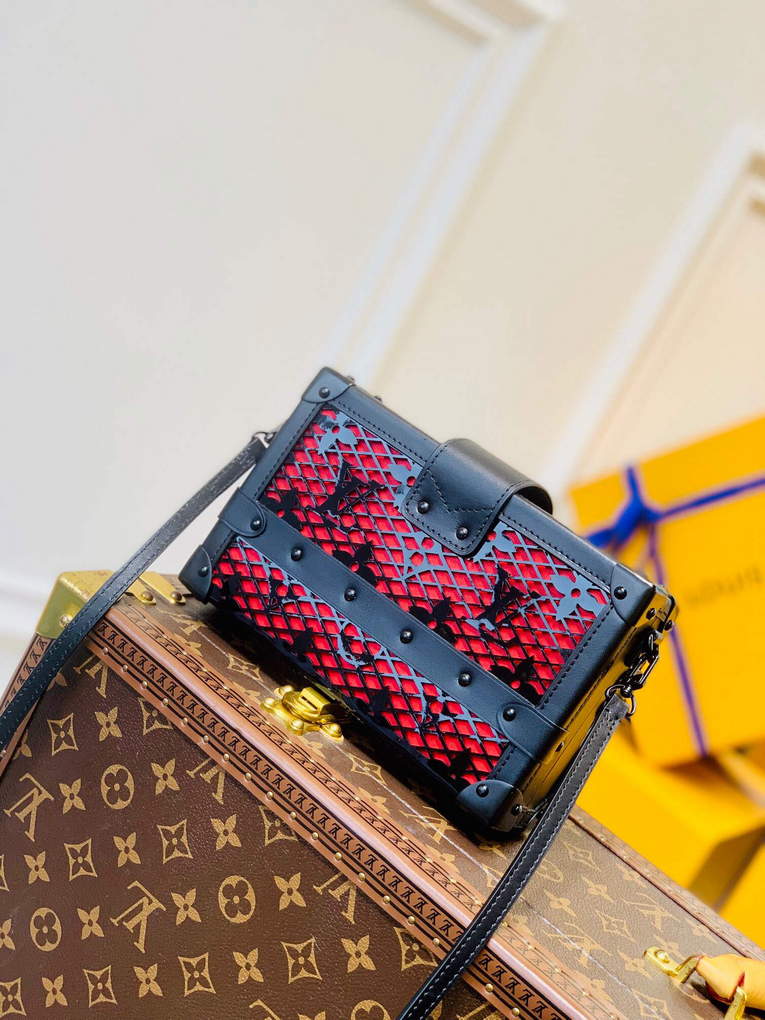 LV M20353 Louis Vuitton Petite Malle Handbag Black