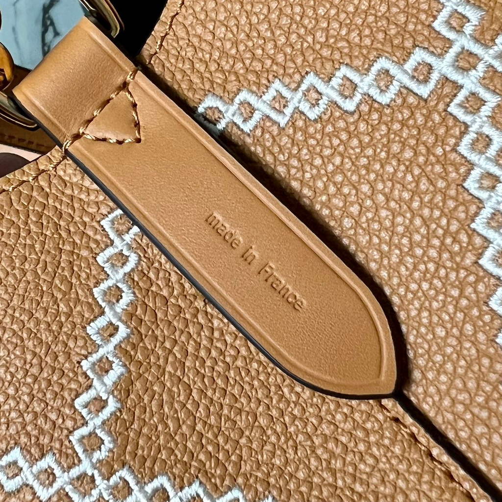 Louis Vuitton M46029 LV M46023 N��oNo�� MM Monogram Arizona Brown