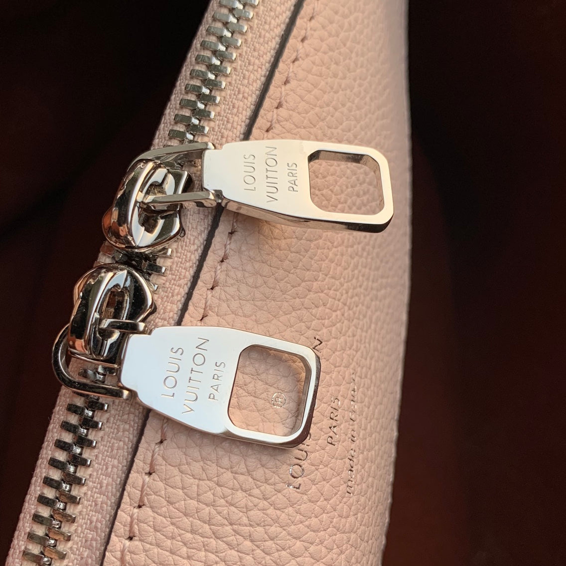 Louis Vuitton LV M59203 Bella Tote Mahina Cr��me Beige