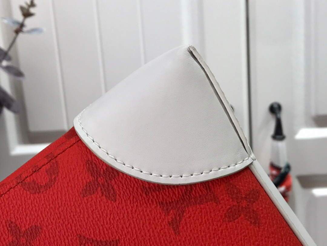 LV M46113 Louis Vuitton Carry It Bag 25cm Monogram Canvas Spring/Summer 2021 Collection Red