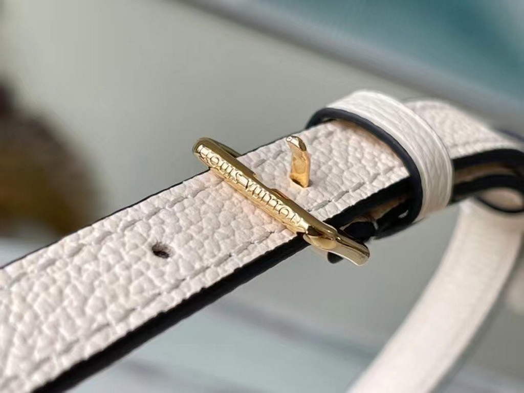 Louis Vuitton LV M46099 Bagatelle Bag Cream