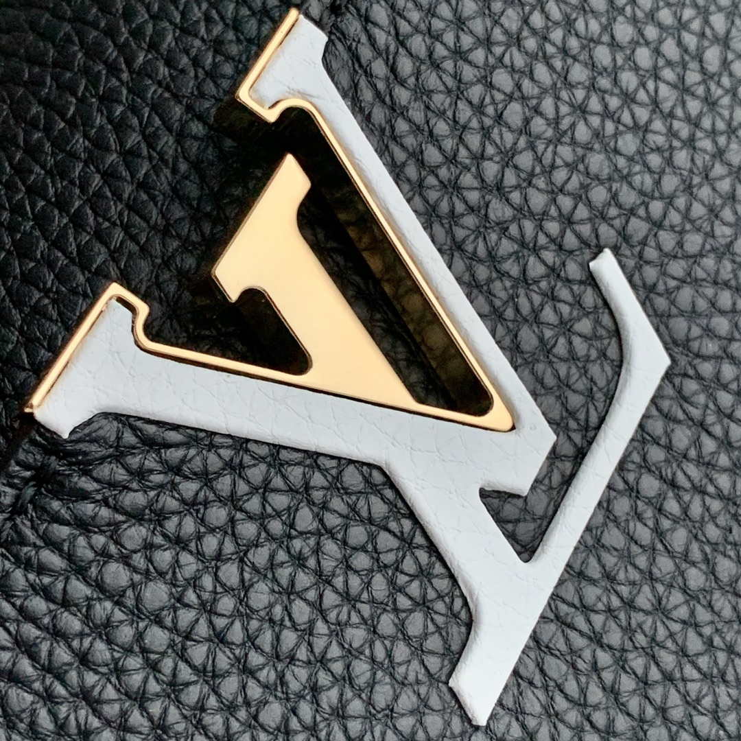 LV M59021 Louis Vuitton Capucines BB Handbag Black