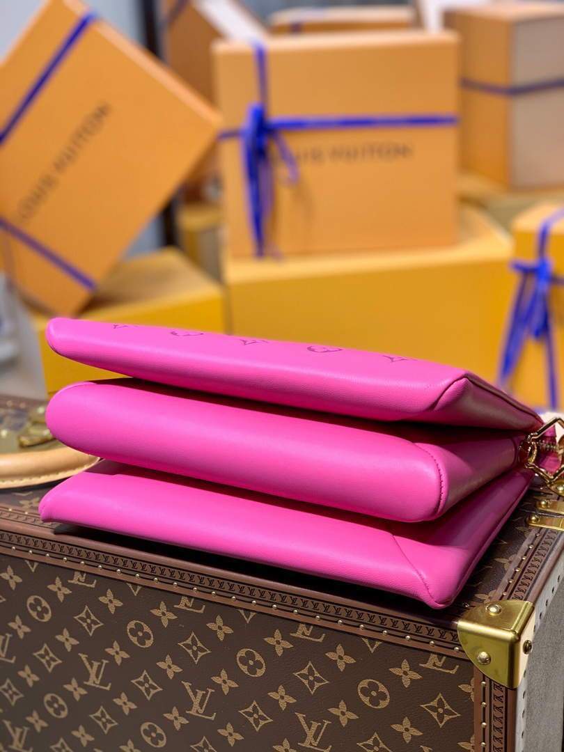 LV M58626 Louis Vuitton Coussin PM Lambskin Bag Rose Red