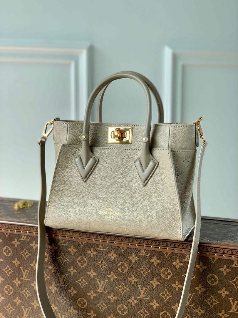 LV M57729 Louis Vuitton On My Side PM Tote Bag Beige