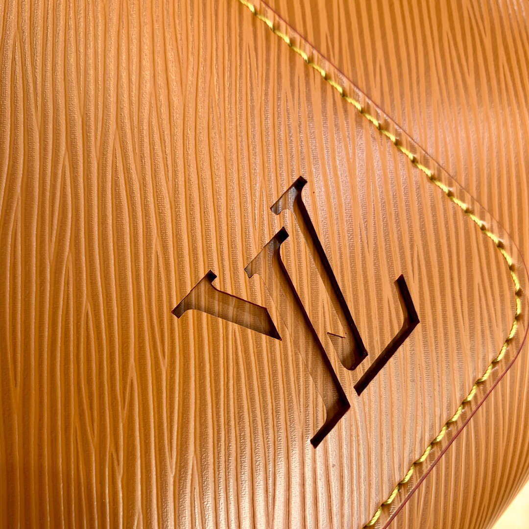 LV M59952 Louis Vuitton Marelle Tote BB Brown
