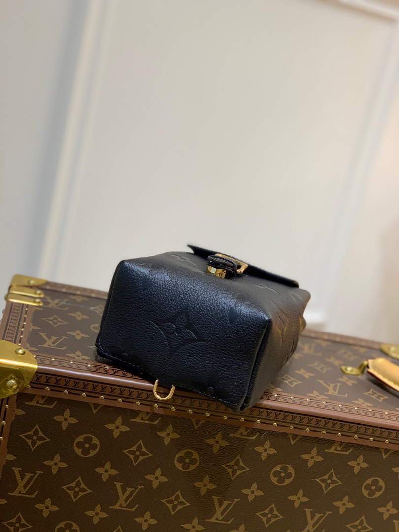 LV M45764 Louis Vuitton Tiny Backpack M80738 Black