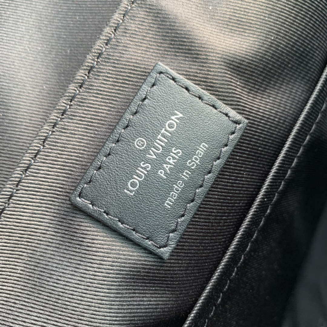 Louis Vuitton M46255 District PM Monogram Eclipse Bag