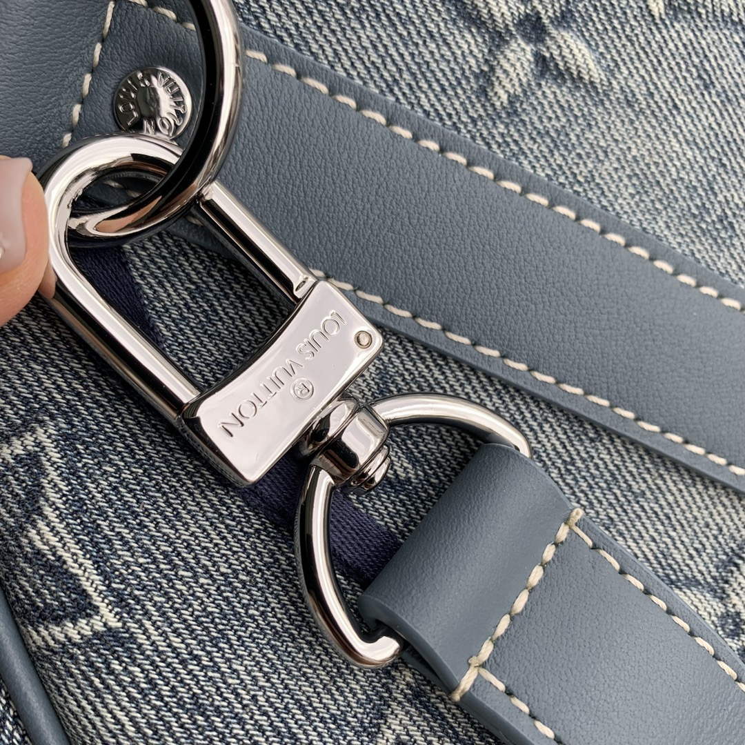 LV M22532 Louis Vuitton Keepall Bandouli��re 50 Bag